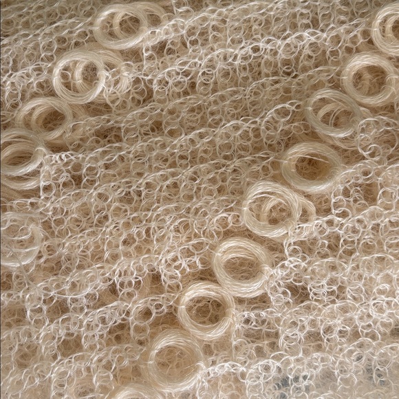 Vintage Handmade Lace Shawl • Ivory Fringe Wrap - Picture 6 of 7